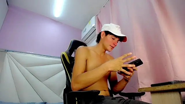 Dylan awa online show from February 2026 04:08:01 AM