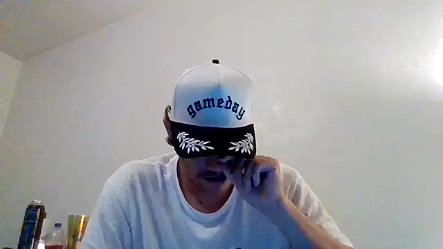 Tallhungandcloudy online show from February 2026 08:21:01 AM