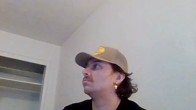 Tallhungandcloudy online show from February 2026 10:08:02 PM