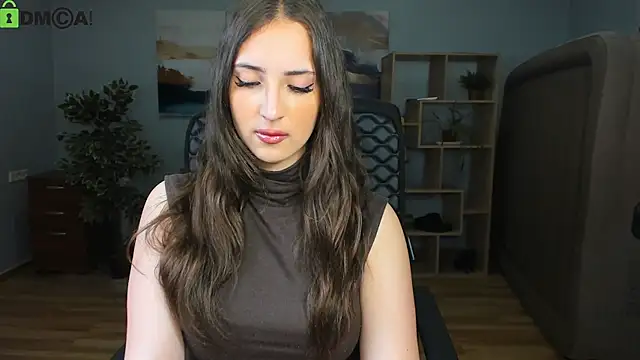 Snapshot of Effy_Royse chatting on June 2026 06:43:01 PM Effy Royse online show from June 2026 06:43:01 PM