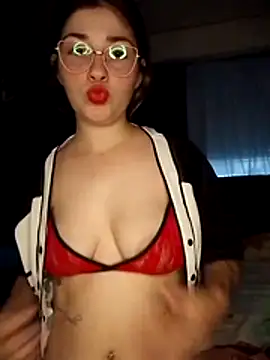 Luna33- online show from March 2026 09:40:02 PM