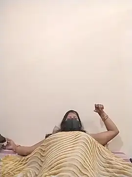 ankita077 online show from April 2026 06:27:01 AM