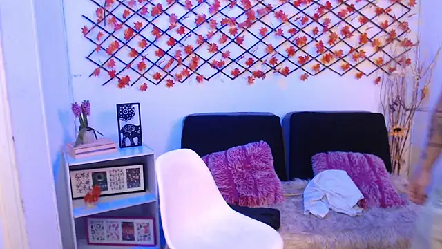IanWest  online show from June 2026 04:41:02 PM