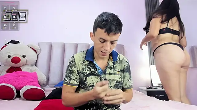 Dylan and Kim online show from March 2026 12:33:02 PM