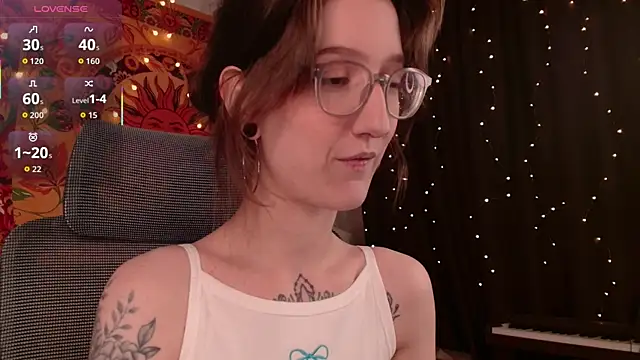 Snapshot of lolami_ chatting on June 2026 08:26:02 AM lolami online show from June 2026 08:26:02 AM