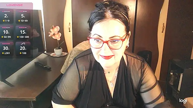 Snapshot of exiMIlf chatting on June 2026 10:48:02 AM exiMIlf online show from June 2026 10:48:02 AM