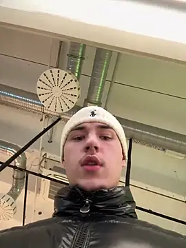 Snapshot of yourboydze chatting on February 2026 09:31:01 PM yourboydze online show from February 2026 09:31:01 PM