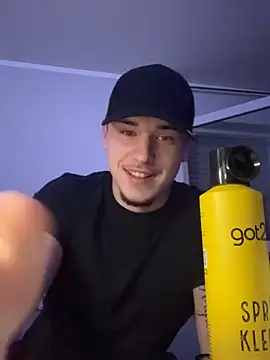 Snapshot of yourboydze chatting on February 2026 09:54:02 PM yourboydze online show from February 2026 09:54:02 PM