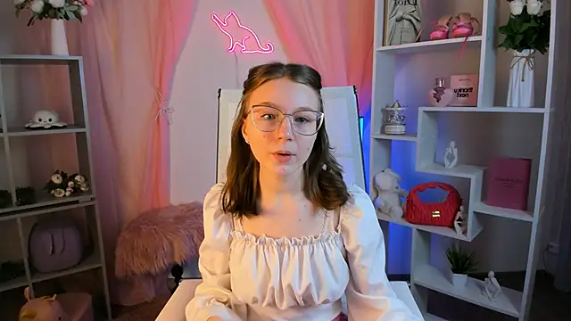 ElliFrankenweenie online show from March 2026 09:24:01 AM