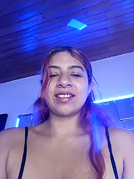 lunabloom2 online show from March 2026 01:17:02 PM