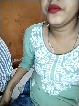 Snapshot of Nency_Love143 chatting on May 2026 05:19:01 PM Nency Love143 online show from May 2026 05:19:01 PM