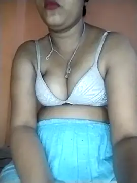 Snapshot of Nency_Love143 chatting on May 2026 06:38:01 PM Nency Love143 online show from May 2026 06:38:01 PM