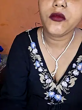 Snapshot of Nency_Love143 chatting on June 2026 10:17:02 AM Nency Love143 online show from June 2026 10:17:02 AM