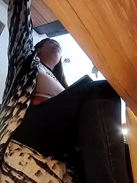 eva vidal  online show from April 2026 04:33:02 PM