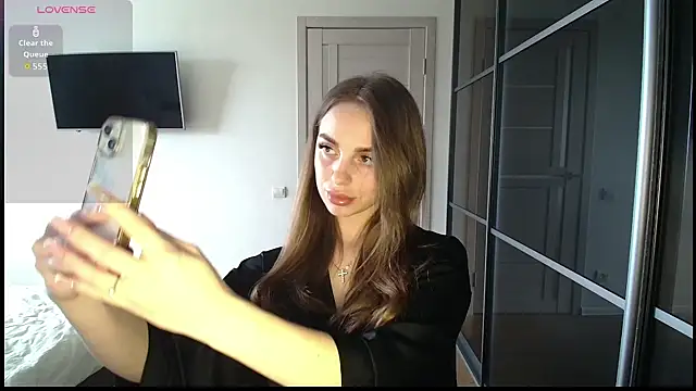  julia wonderful  online show from March 2026 12:12:01 PM