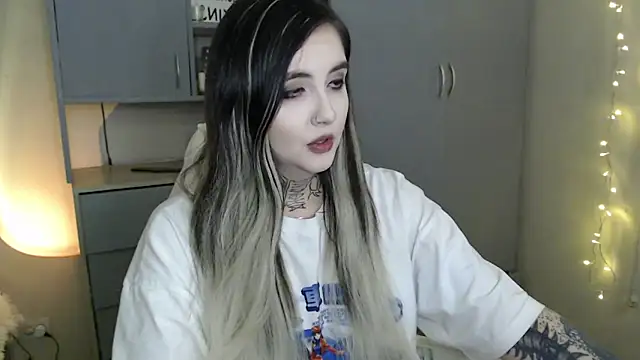 Rin Tozier online show from February 2026 12:51:02 AM