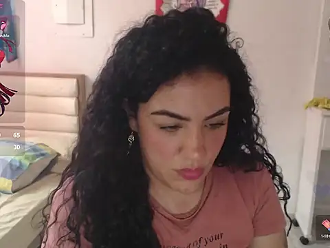 Snapshot of MaissaArabic chatting on April 2026 05:10:01 PM MaissaArabic online show from April 2026 05:10:01 PM