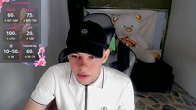 Top and bottom online show from April 2026 08:11:02 PM