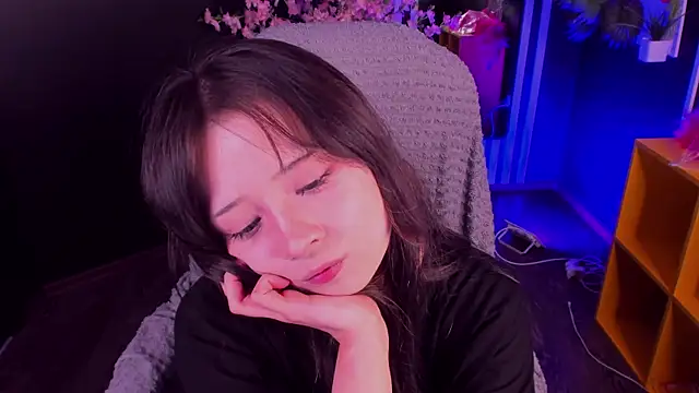 Snapshot of May_Ling chatting on July 2026 11:09:02 AM May Ling online show from July 2026 11:09:02 AM