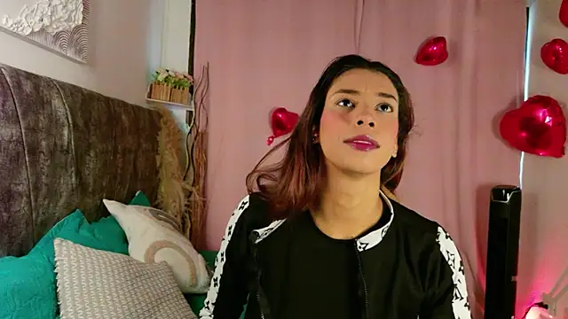 MelanyStone  online show from February 2026 01:51:01 PM