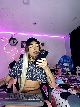 Violeta R  online show from April 2026 04:46:01 AM