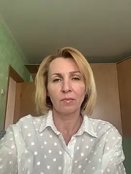 VeltaMur975 online show from February 2026 12:01:02 PM