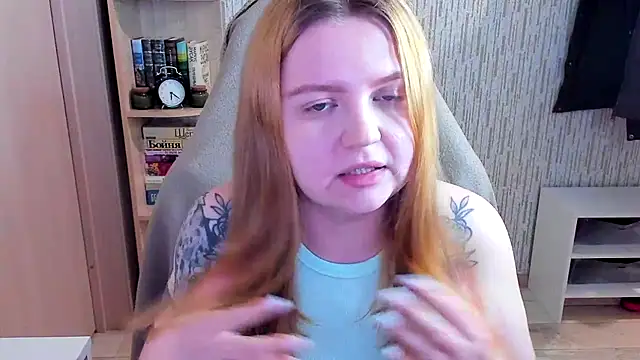 AnitaXVine online show from February 2026 01:17:01 PM