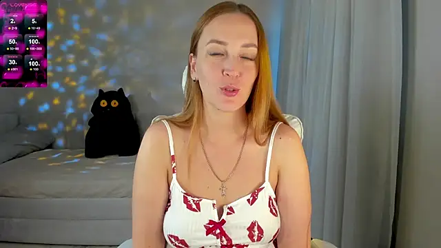 Snapshot of she_wolf chatting on June 2026 01:25:02 PM she wolf online show from June 2026 01:25:02 PM
