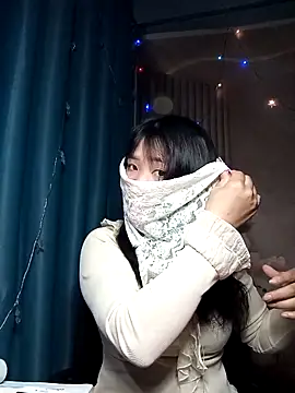 Girl-crazy1 online show from April 2026 02:00:02 PM