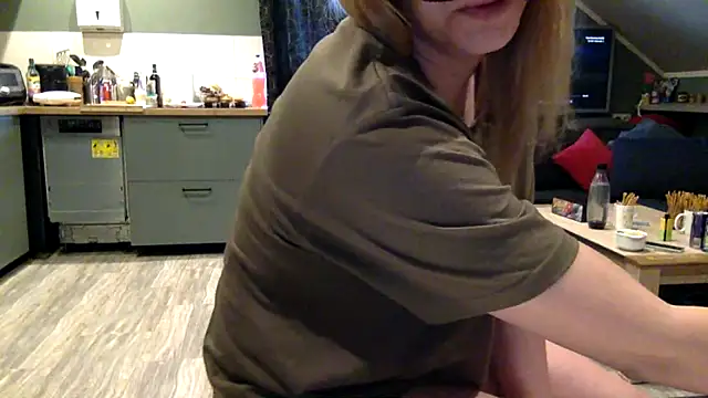 Snapshot of czarnula8 chatting on May 2026 03:38:01 PM czarnula8 online show from May 2026 03:38:01 PM