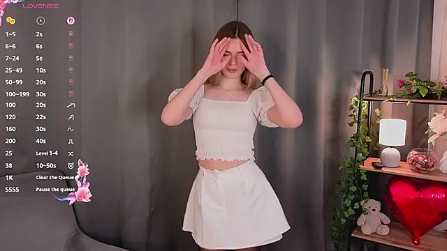 EleanorConnerr online show from March 2026 08:11:01 AM