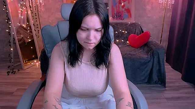 lily milleerr online show from March 2026 01:40:02 PM