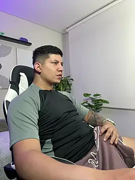  robertobaggioo online show from February 2026 12:34:01 PM