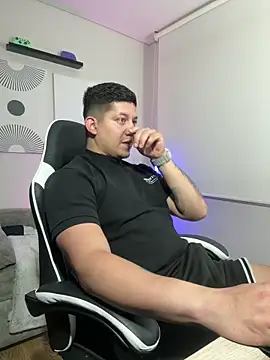  robertobaggioo online show from February 2026 09:21:02 AM