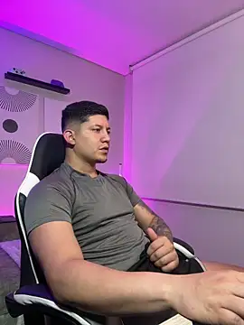  robertobaggioo online show from March 2026 06:43:02 AM