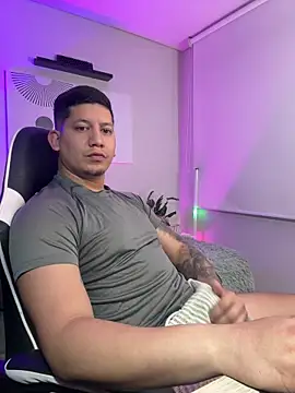  robertobaggioo online show from April 2026 12:47:02 PM