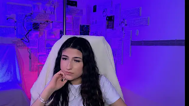 TerezaRobinson online show from February 2026 08:27:01 PM