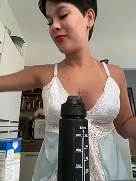 Snapshot of LissPerolaa chatting on July 2026 10:54:01 AM LissPerolaa online show from July 2026 10:54:01 AM