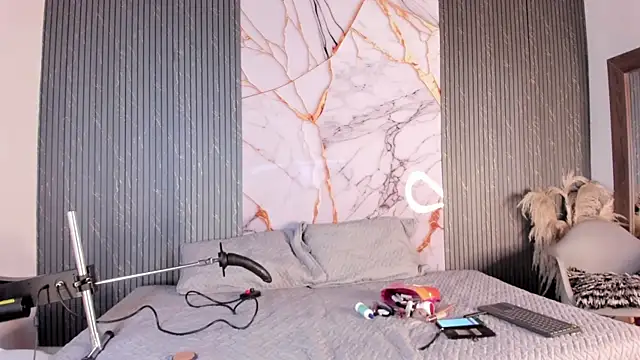 raven noctis  online show from February 2026 01:54:01 PM