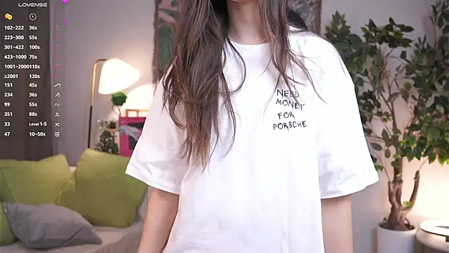 JanelBitther online show from April 2026 07:22:01 PM