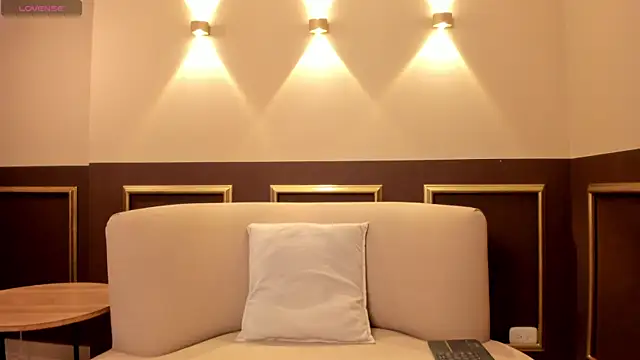 ZiaCarter  online show from February 2026 03:25:02 AM