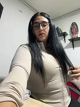 Curvy sweet online show from March 2026 01:11:02 AM