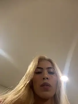 Snapshot of soffia_7 chatting on March 2026 04:02:02 AM soffia 7 online show from March 2026 04:02:02 AM