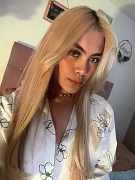 Snapshot of soffia_7 chatting on April 2026 04:59:02 AM soffia 7 online show from April 2026 04:59:02 AM