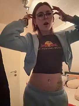 Milli-Kiss online show from April 2026 08:54:01 PM