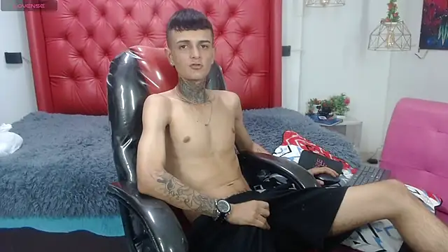 Snapshot of benjamin_anthony chatting on April 2026 03:30:02 AM benjamin anthony online show from April 2026 03:30:02 AM