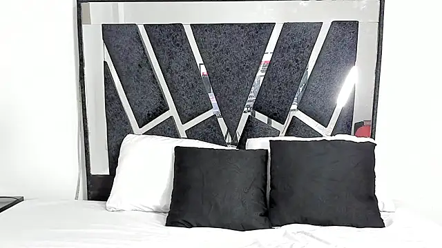 DariaLuca online show from March 2026 11:49:01 AM