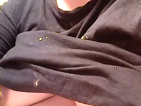 Snapshot of squirtshantal chatting on March 2025 06:30:01 PM squirtshantal online show from March 2025 06:30:01 PM