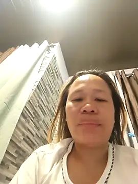 squirtshantal online show from April 2026 07:43:01 PM