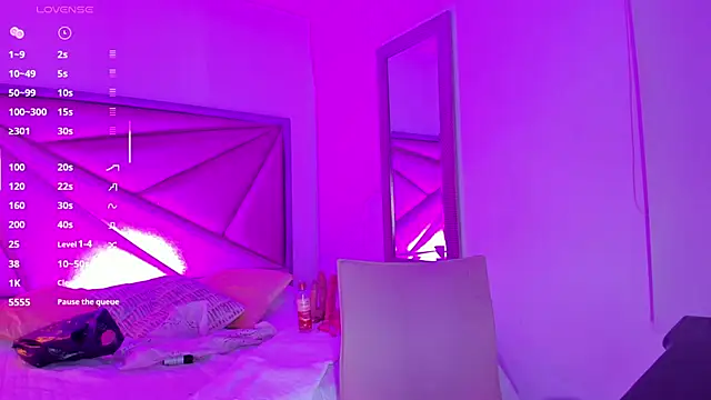 CatalinaBlaze online show from May 2026 11:57:01 PM